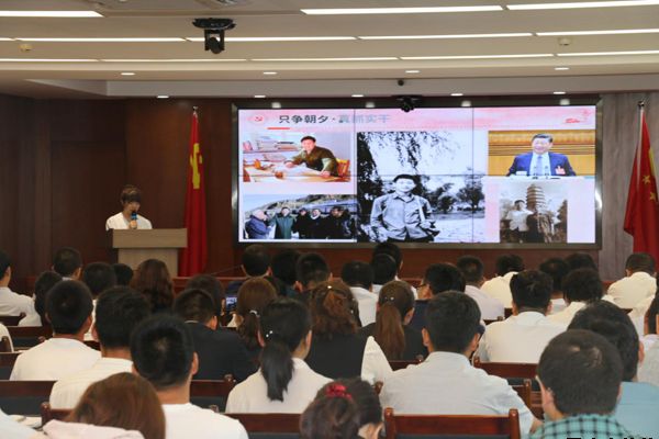 泓源公司黨委舉辦“培育泓源精神，勇?lián)鷩笫姑敝黝}演講比賽(圖4)